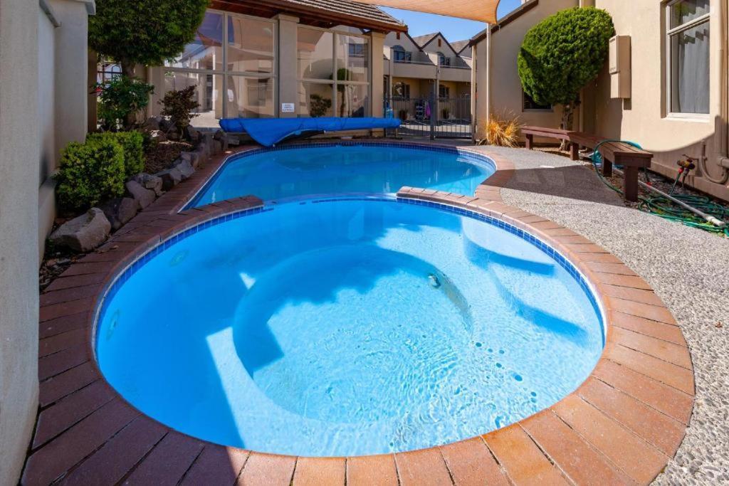 Apartment Twelve Taupo Ngoại thất bức ảnh